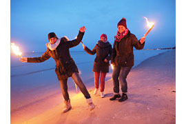 Fackelwanderung am Winterstrand © TALB