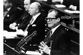 Regierungserklärung Willy Brandt © J.H. Darchinger Friedrich-Ebert-Stiftung