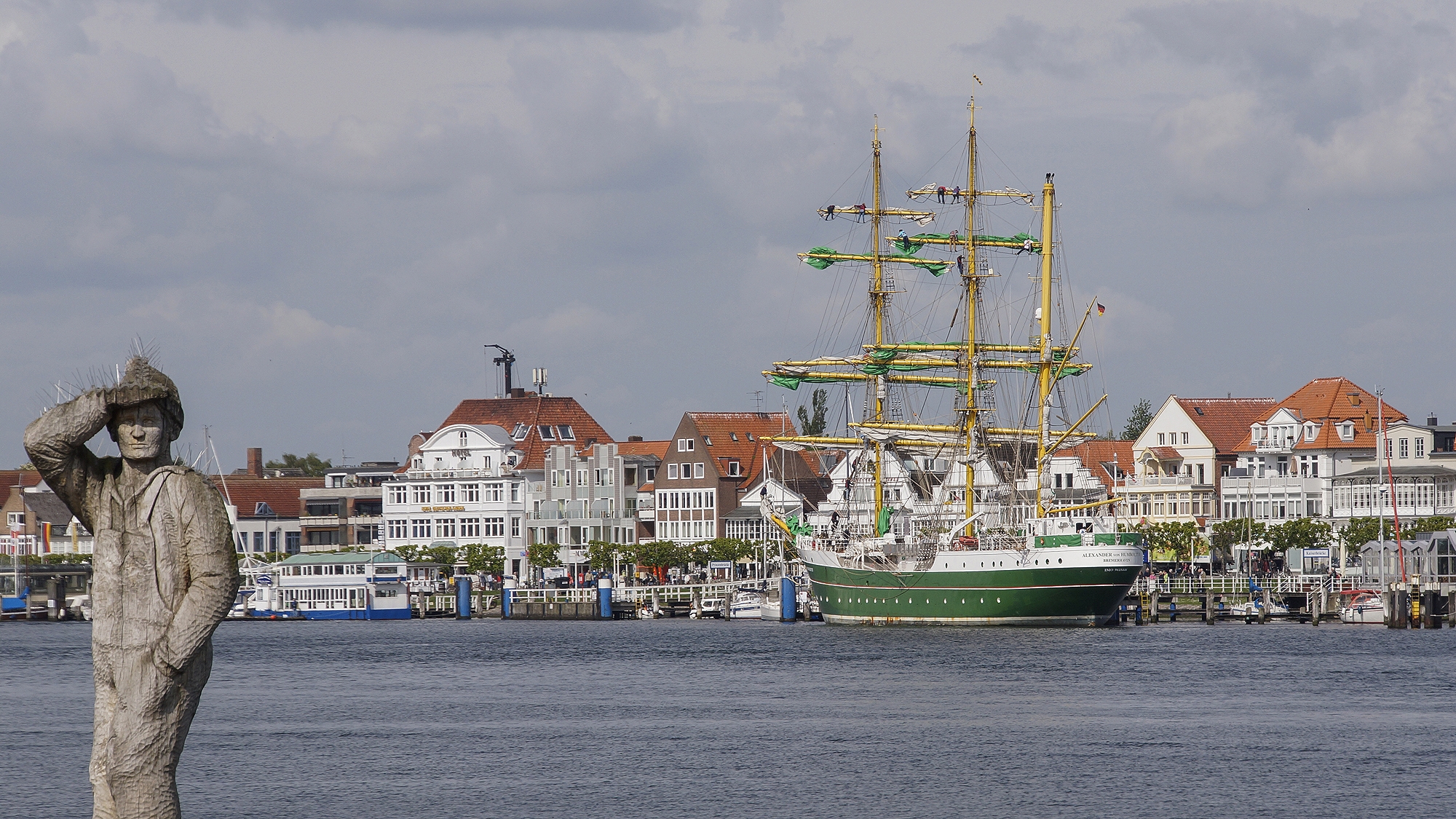  Alexander von Humold II in Travemünde © TraveMedia