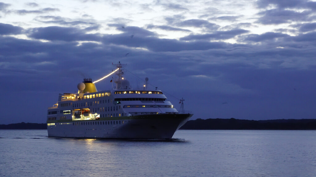 MS Hamburg in Travemünde 2021 © TraveMedia