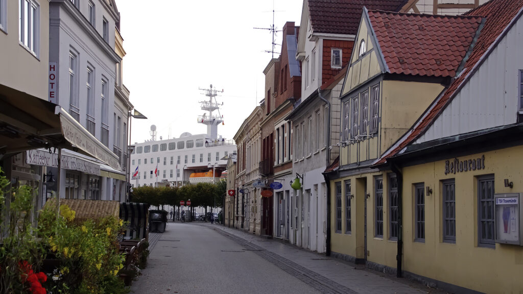 MS Hamburg in Travemünde 2021 © TraveMedia