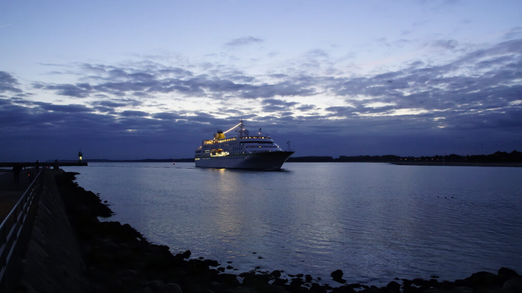 MS Hamburg in Travemünde 2021 © TraveMedia