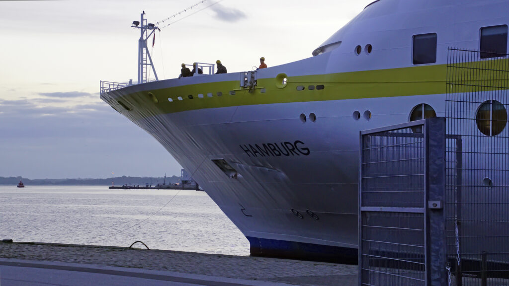 MS Hamburg in Travemünde 2021 © TraveMedia