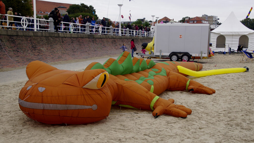 Vom Winde verweht – Travemünder Herbstdrachenfest 2021 © TraveMedia