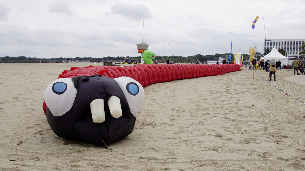 Vom Winde verweht – Travemünder Herbstdrachenfest 2021 © TraveMedia