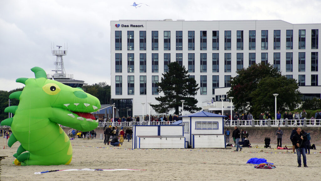 Vom Winde verweht – Travemünder Herbstdrachenfest 2021 © TraveMedia