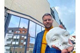 Bertrand Freiesleben vor dem Pop-Up-Atelier in Lübeck © Bertrand Freiesleben