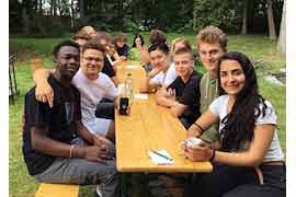 Gruppenbild Internationale Jugendbegegnung © Gedenkstätte Ahrensbök