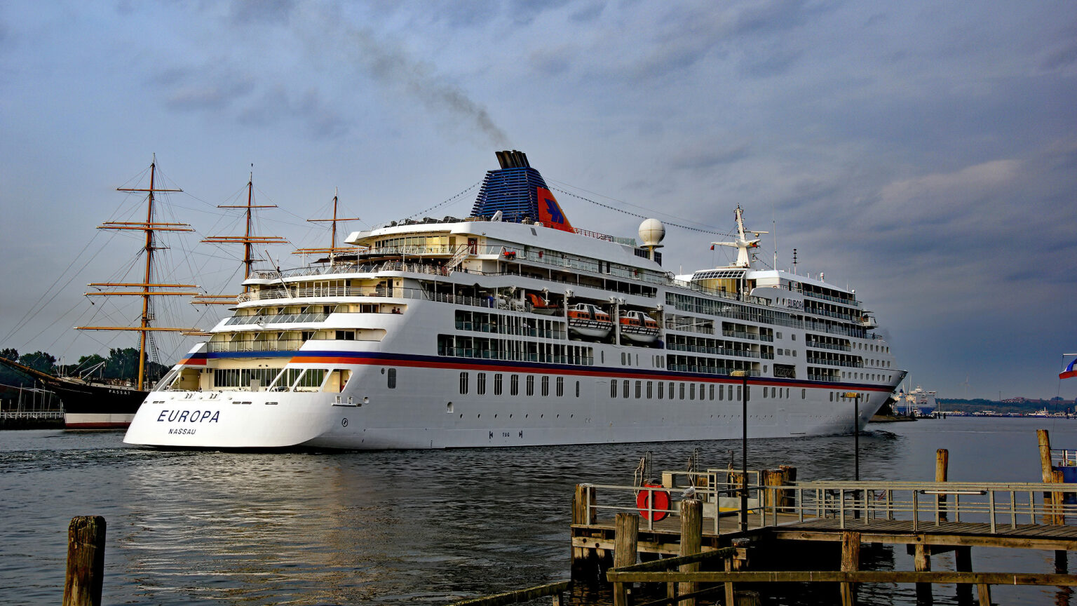  Schiffsankünfte 2025 - info travemünde Illustration 