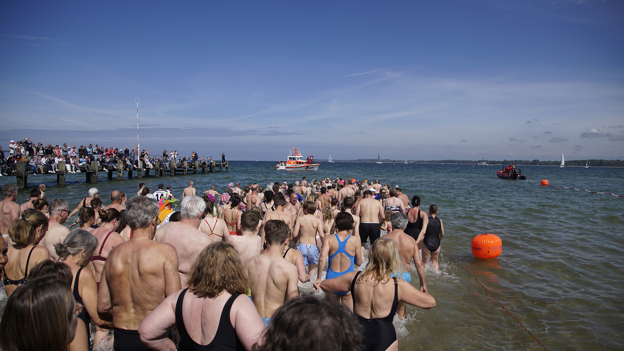 Anbaden Travemünde 2025 © TravaMeedia %Travemünde © TraveMedia%