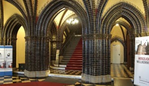 Rathaus Lübeck innenaufgang © TraveMedia