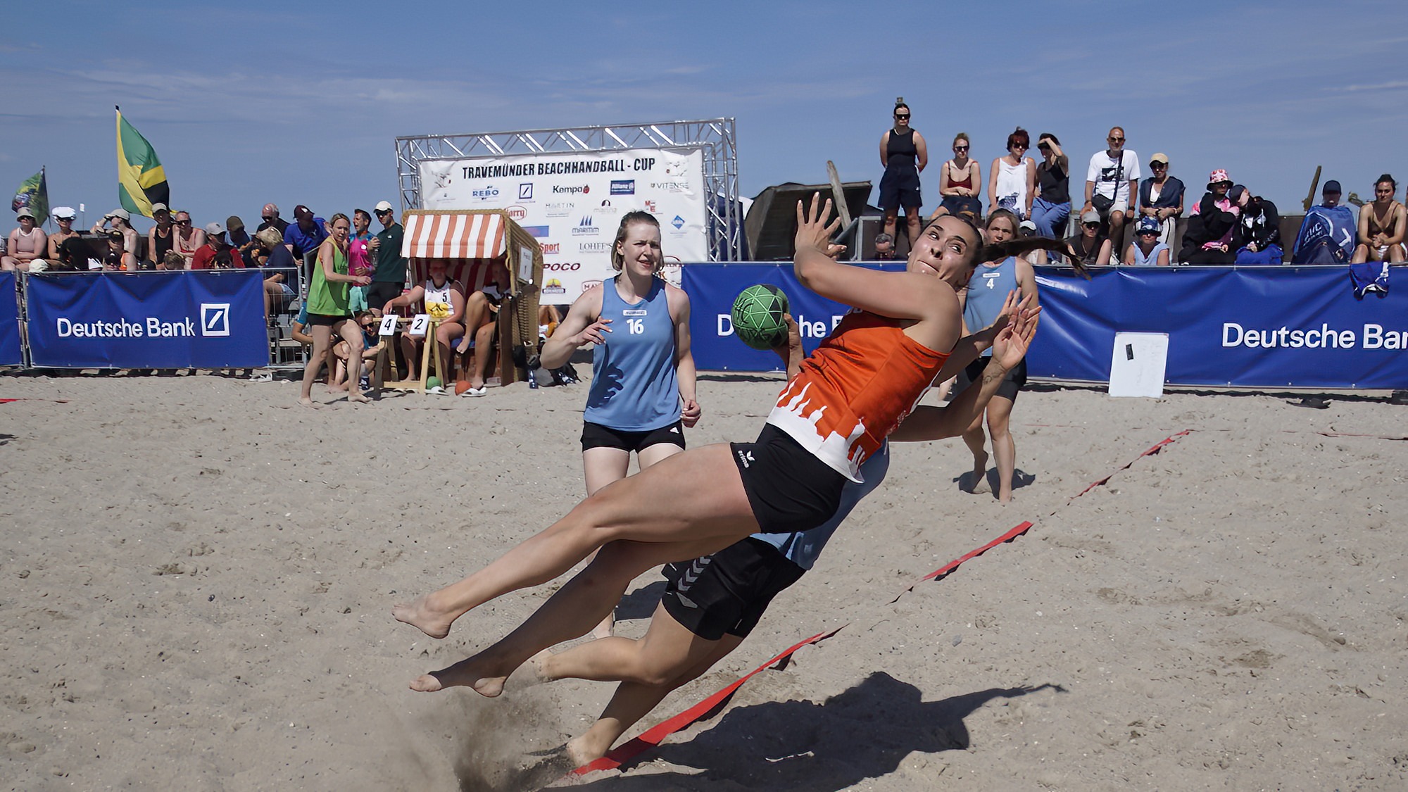 Neues aus Travemünde 22.06.2026 1 Infos über Travemünde-Lübeck und Umgebung 20260621 24. Travemünder Beach-Handball-Cup 2026 © TravaMedia